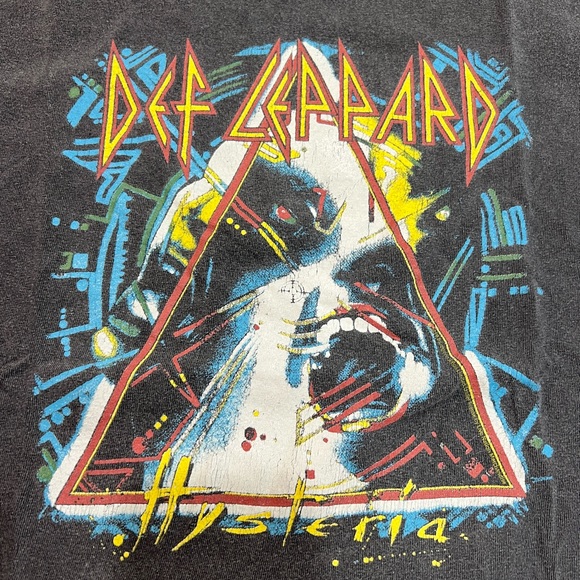 Def Leppard hysteria tour rock band T-shirt with dates on back - Picture 6 of 6